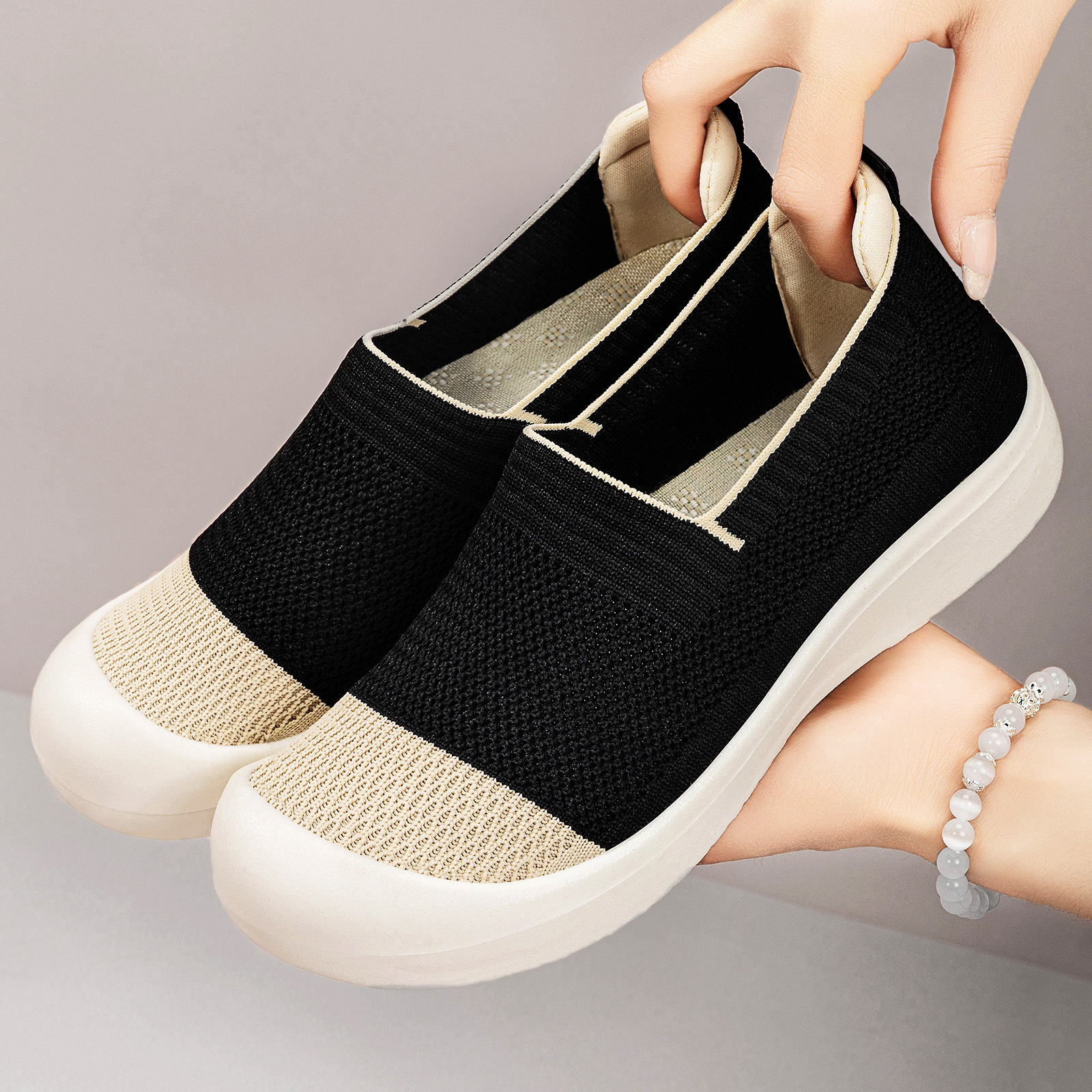 Zapatos de mujer, nuevo estilo de primavera, zapatos de tela transpirable con tejido ligero, zapatos de malla con boca poco profunda, zapatos casuales ligeros de poliuretano, venta al por mayor image 3