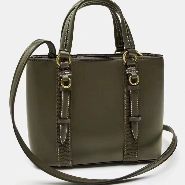 Bolso de mujer 2024 nuevo bolso de mensajero portátil de mini ciudad negro bolso de cubo de todo fósforo bolso asesino de doble compartimento de mano