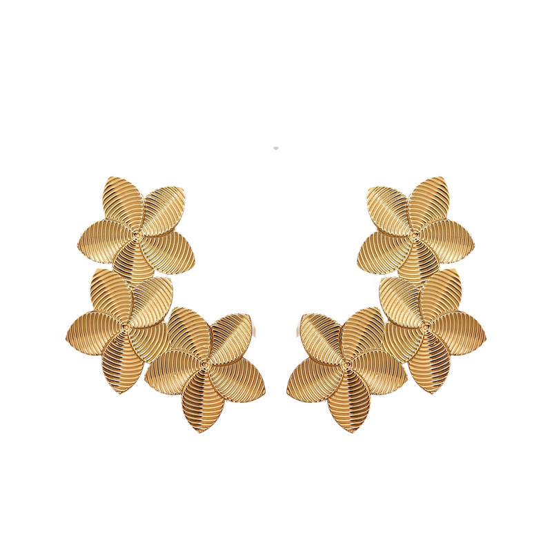 Pendientes transfronterizos europeos y americanos retro simple moda femenina temperamento estilo ins tres pendientes de flor cepillado de cinco pétalos