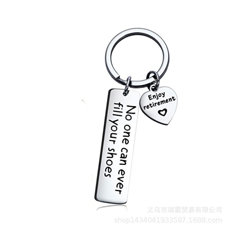(2개) 국경 간 상품 소스 아무도 신발 키 체인 복숭아 심장 키 체인 공식을 채울 수 없습니다.