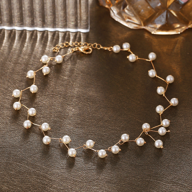 Simple Fashion Alloy Pearl Necklace display picture 5