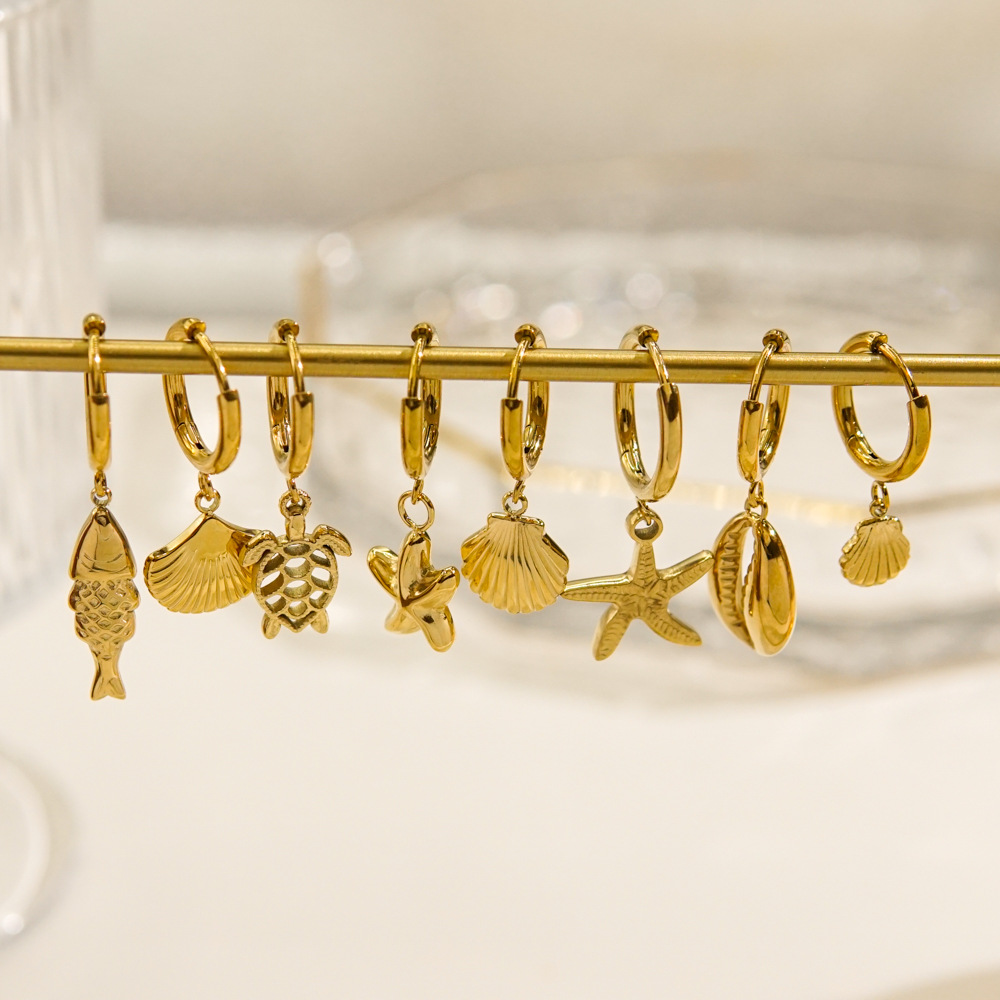 Women's Gender Beach Style PVD Coated 14K Gold Real Gold Plated Tortoise Starfish Shell 304 Stainless Steel Beach Waterproof Non Tarnish Charm Sleeper Hoop Earrings Earrings