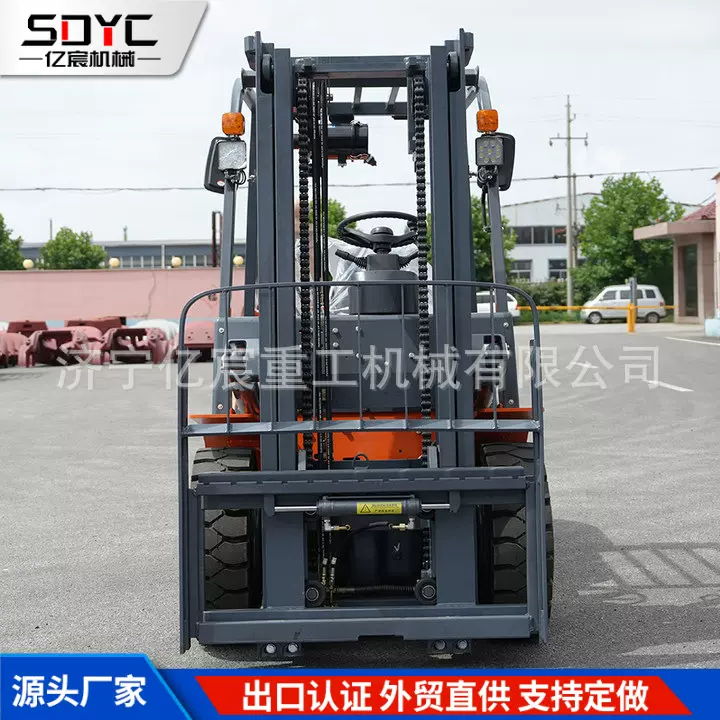 轮式柴油叉车液压升降搬运设备柴油叉车崎岖地形建筑内燃柴油叉车