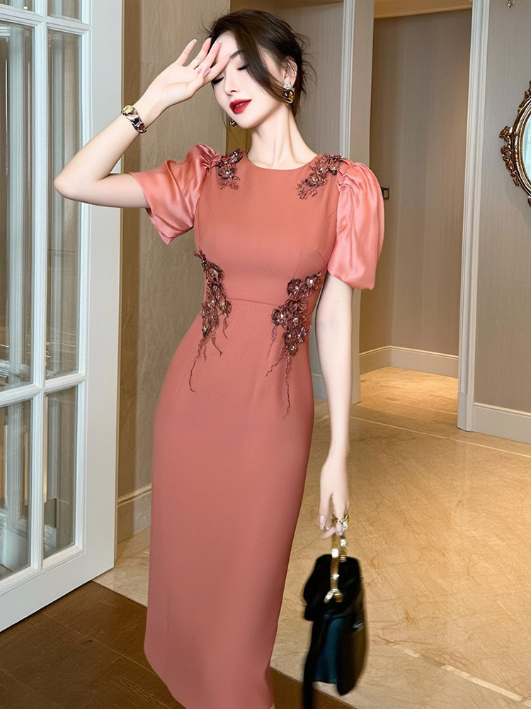 Đầm ôm body nữ hoa nổi 3D eo túi đính kèm, phong cách trưởng thành nhẹ nhàng — Màu đỏ gạch
