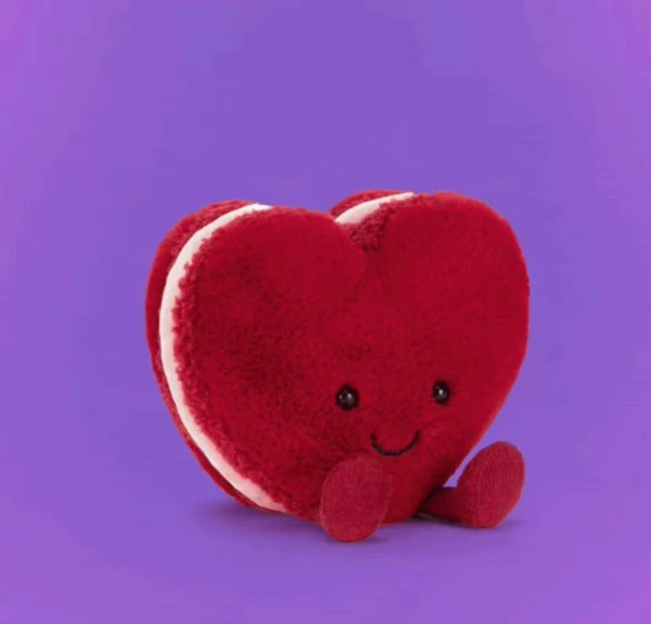 Love Macaron (Red)
