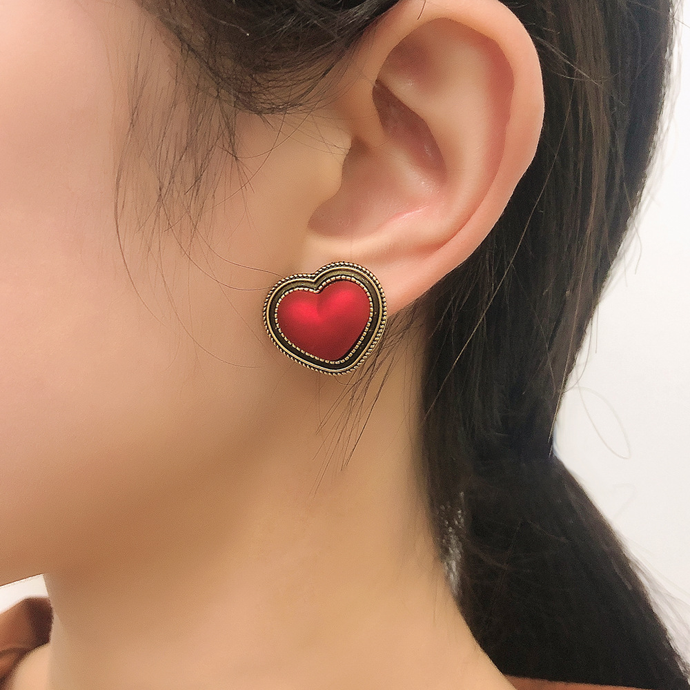 Fashion Multicolor Retro Heart-shape Earrings display picture 14