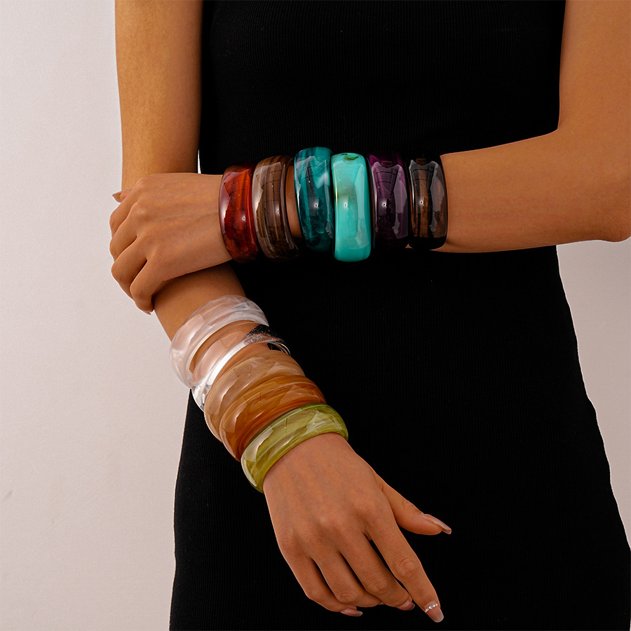 Pulsera de apertura de círculo geométrico irregular de acrílico retro, personalidad europea y americana, temperamento de nicho, sentido avanzado, joyería femenina