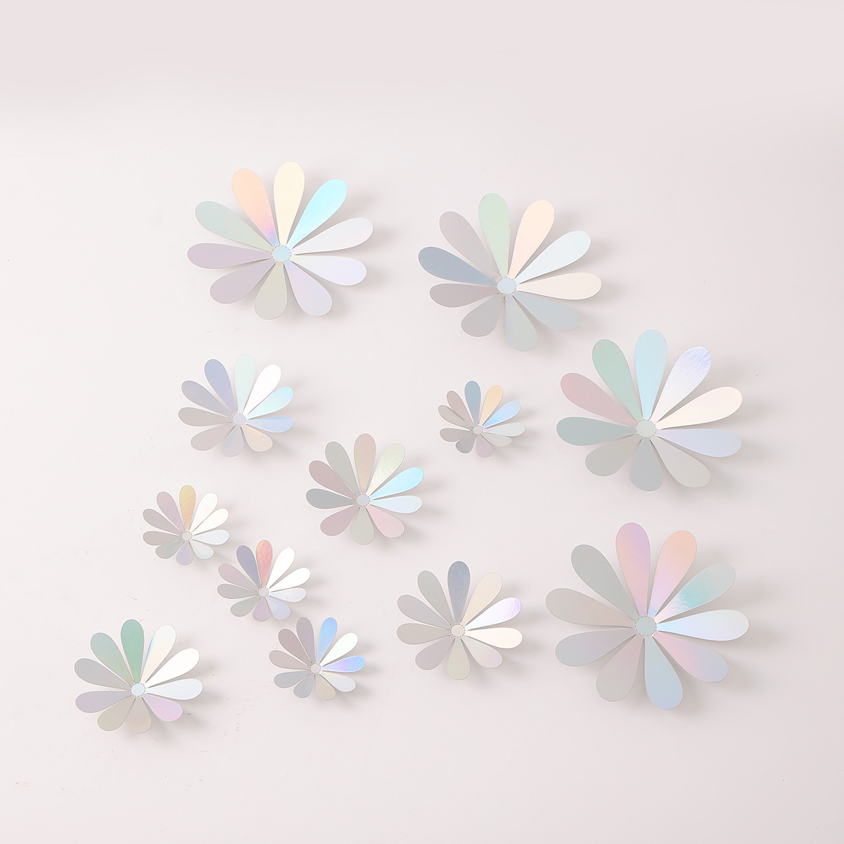 Lot de 12 autocollants muraux 3D en forme de fleurs, métallisés et multicolores, de style transfrontalier._voghion.com