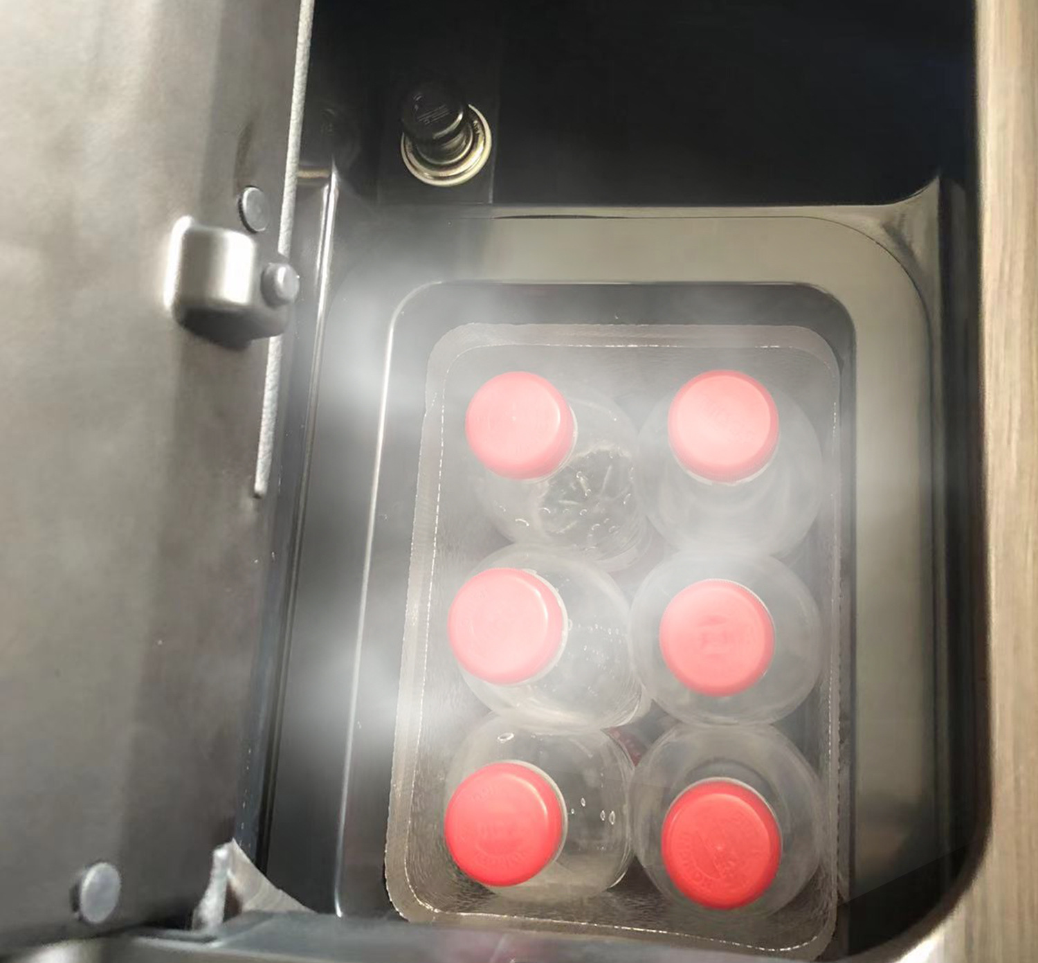 Suitable for Toyota Sienna Armrest Box Central Control Special Car Interior Decoration Gravilia Central Armrest Box Modification