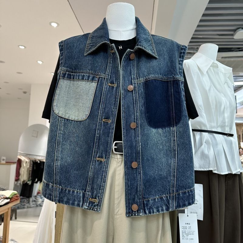 Autumn 2024 New Short Design Casual Denim Single Row Vest Vest Coat Loose Sleeveless Jacket Trend Autumn 2024 New Short Design Casual Denim Single Row Vest Vest Coat Loose Sleeveless Jacket Trend