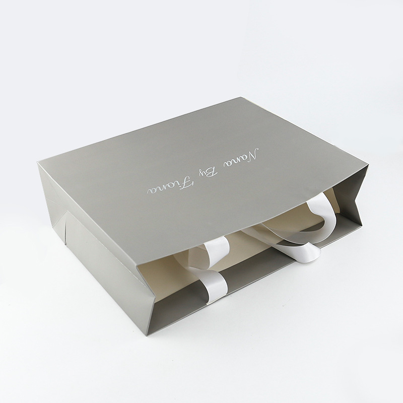 专色服装衣服裤子手提纸袋  服装包装白卡礼品袋购物袋印刷LOGO