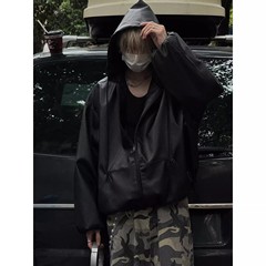 街のお客さんの黒色の短いpuの皮の服のコートの男性の春秋のアメリカの復古の帽子のジャケットの潮のブランドのごろつきのかっこいい野球の服