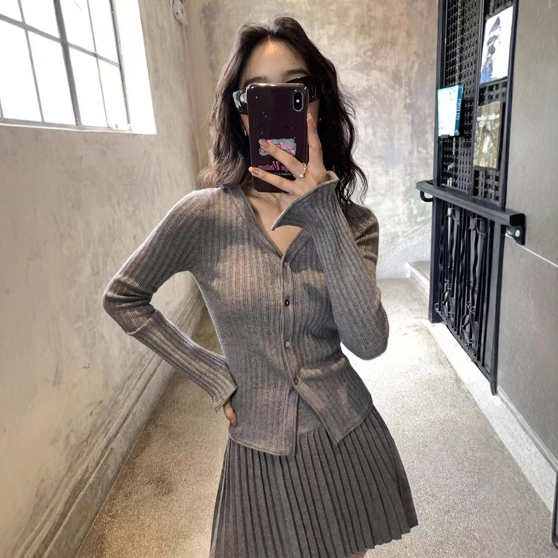 26 Spring and Autumn New V-Neck Ribbed Tencel Linen Long Sleeve Knitted Cardigan for Women, Solid Color, Loose Fit, Thin Sweater Jacket