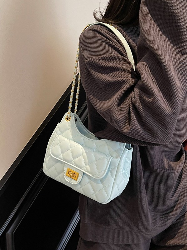 Xiaohongshu Bolsos pequeños populares de este año para mujer 2025 nuevo bolso de mensajero de hombro de cadena de bordado de rombos transfronterizos
