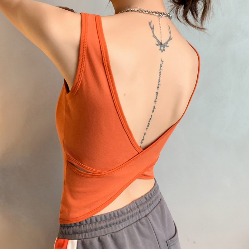 Ropa interior deportiva cuidadosamente seleccionada con almohadillas para el pecho, hermosa honda trasera, chaleco pequeño popular de celebridades de Internet, ropa exterior de verano para mujer, parte inferior de moda