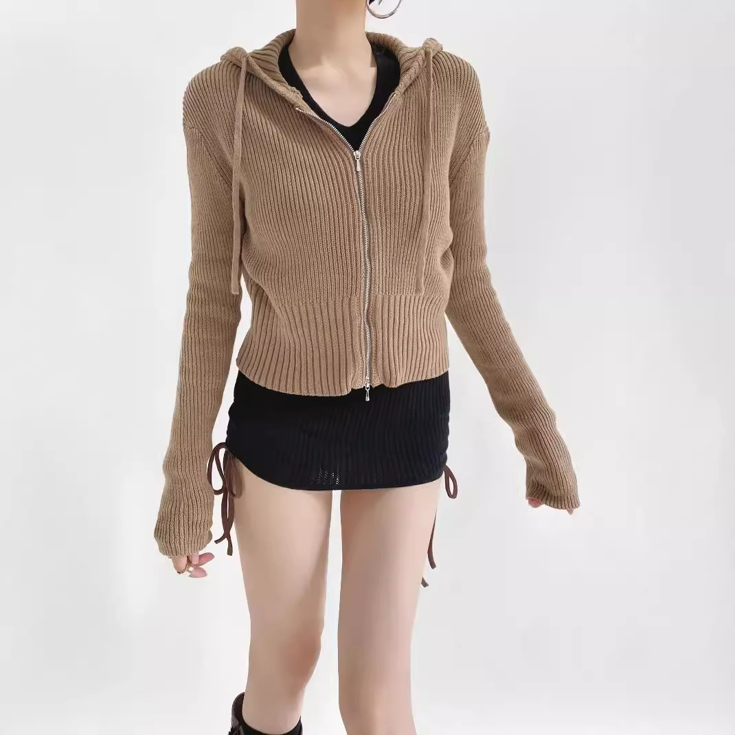 Cardigan with zipper
