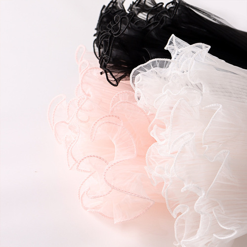 Langhua yarn Yiwu factory wholesale Korean style flower packaging lace mesh bouquet flower shop wrapped flower yarn pleated yarn