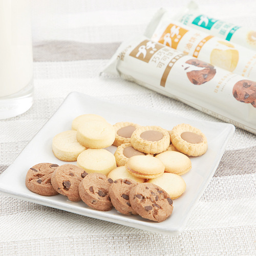 Purumochi Japanese Cookie Biscuit Small Packaging Cheese Cocoa Chocolate Milk Flavor Leisure Snack Pastry
