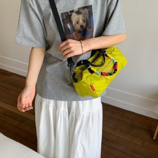 卸売 夏用 シングルショルダー クロスボディバッグ おしゃれ カジュアル オレンジ ナイロン生地 ジッパー付き バックパック|undefined