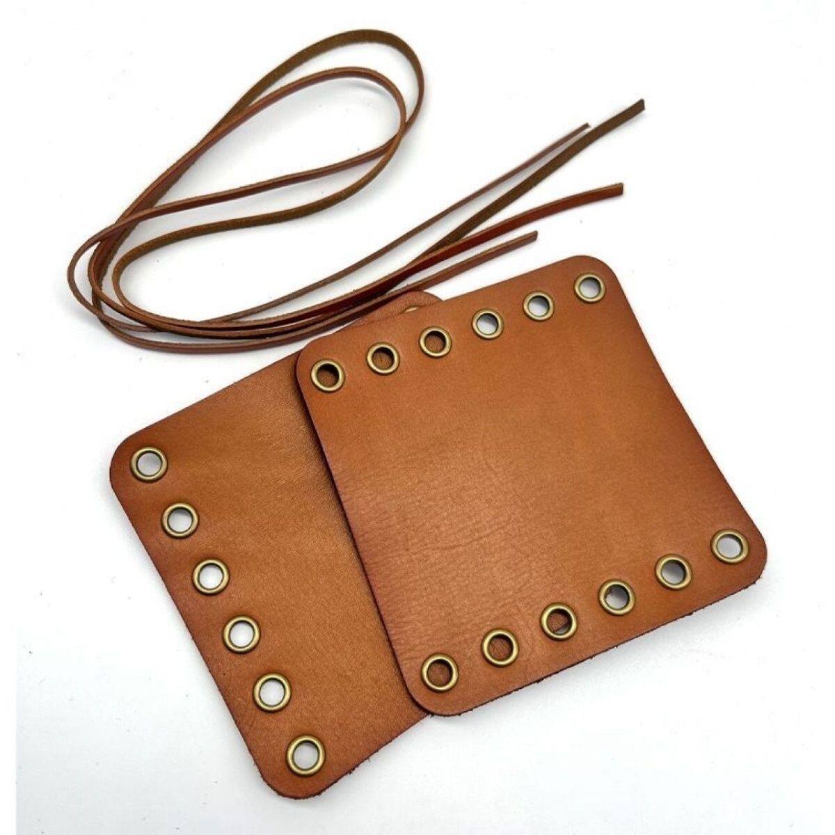 Strawberry Bear Leather Handlebar Cover for Electric Vehicles, Anti-Slip Retro Motorcycle and Tricycle Handlebar Leather Cover