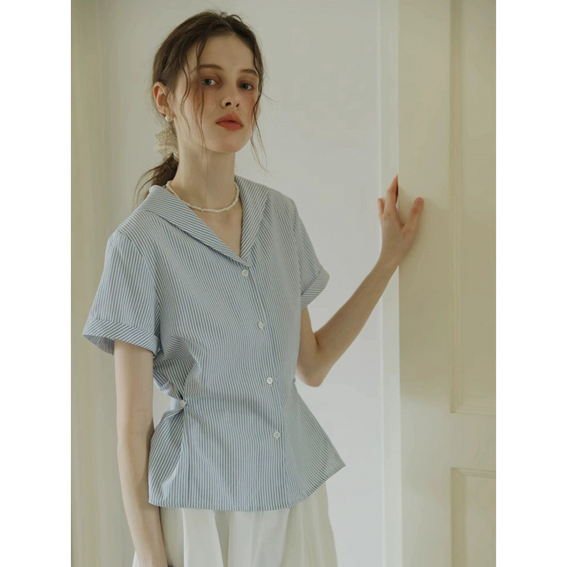 French-Style Commuter Navy Collar Blue Striped Short-Sleeve Shirt for Women, 2026 Summer College Style, Age-Reducing and Slimming Top