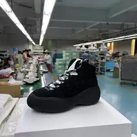 女式休闲单鞋;女式帆布鞋;女式运动单鞋