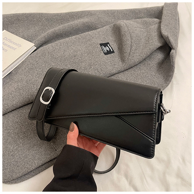 Bolso de diseño de nicho para mujeres 2025, verano nuevo estilo coreano bolso cuadrado simple temperamento casual bolso de hombro de mujer