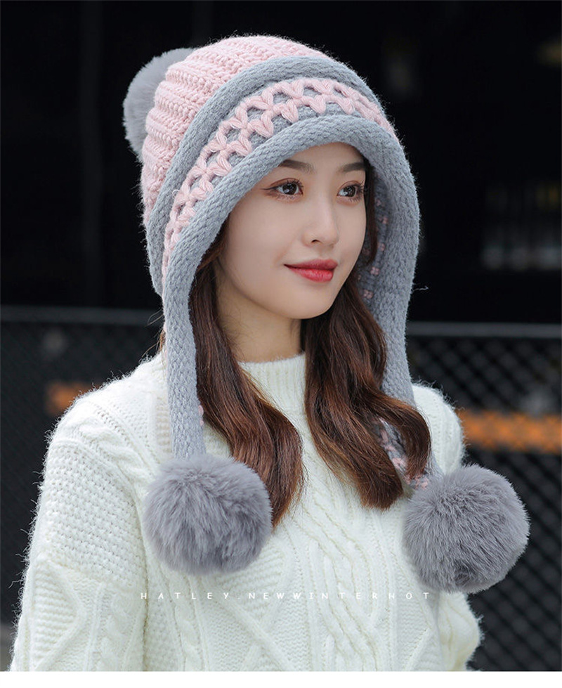 Women's Basic Simple Style Color Block Pom Poms Ear Warap Wool Cap display picture 2