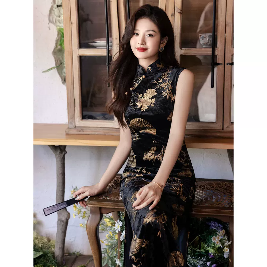 高级感复古民国风丝绒旗袍 2025秋季新款气质改良无袖旗袍裙7555