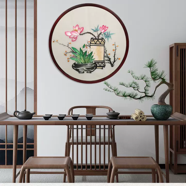 湘绣新中式圆形挂画成品手工刺绣画壁画墙画实木外框刺绣装饰画