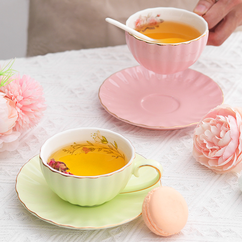 Taza de café de calabaza de cerámica estilo europeo luz lujo ins Garland negro taza de té Oficina en el hogar simple traje de té de la tarde