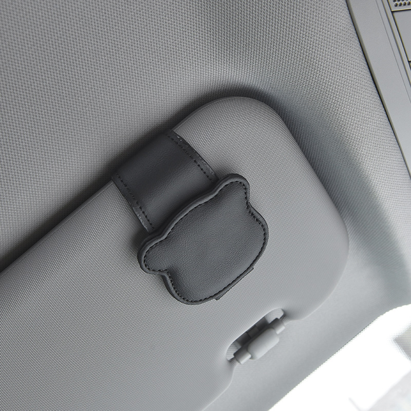 Simple and Portable Magnetic Car Glasses Holder Car Interior Leather Storage Clip Car Sunglasses Clip Bill Card Holder Trendy