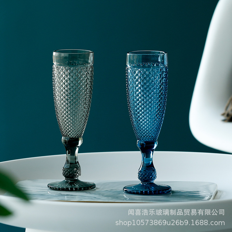 Fabricante suministro directo de piña color primario tazas de cóctel de cerveza de banana tazas de vino alto tazas de jugo de frutas tazas de vidrio