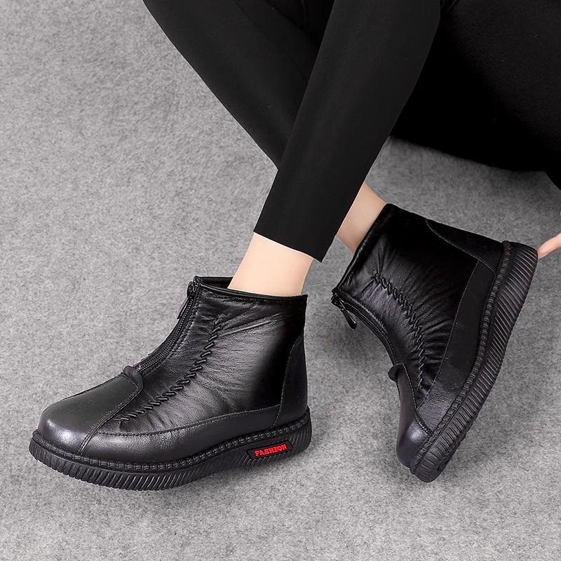 Nuevos zapatos de algodón de invierno para mujeres más vello grueso botas impermeables de mediana edad calentamiento zapatos de madre suaves zapatos de ancianos a prueba de frío