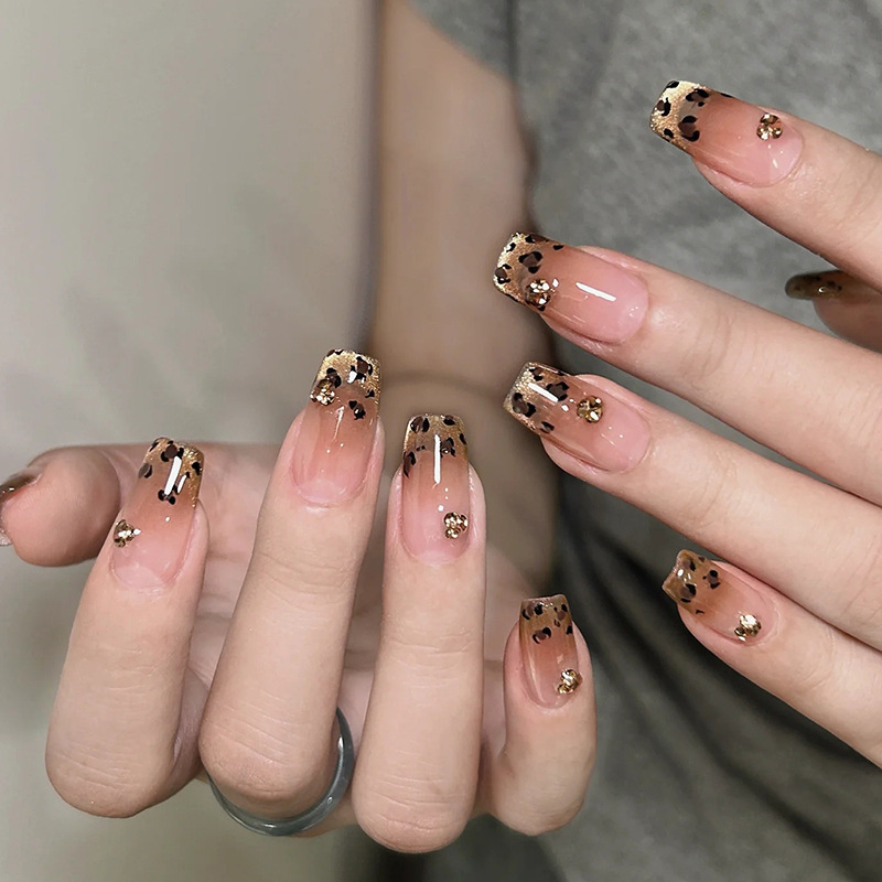 Golden Brown Leopard Cat's Eye Short Pure Hand-worn White Finished Nail Patch Removable Fake Nail Patch