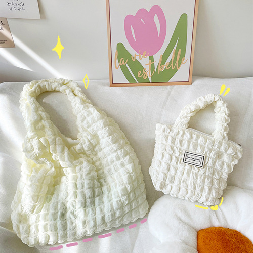 Amazon cross-border supply Korean bubble shoulder bag girl heart pleated cloud shoulder handbag hand bag