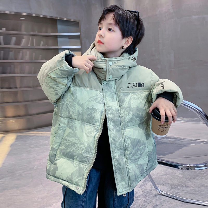 Boys' trendy down jacket, white duck down, 90% down, 2024 winter new style, thickened and warm, high-end down jacket for middle and large children.