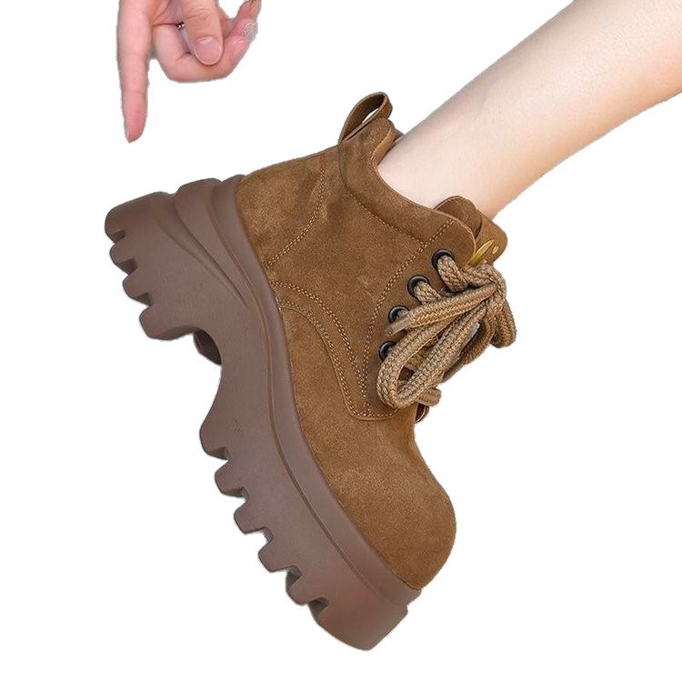 Botas Martin de talón grueso zapatos de otoño y invierno de mujer zapatos de mujer nuevos aumentos de altura de suela gruesa botas amarillas versátiles botas de cordón retrógradas