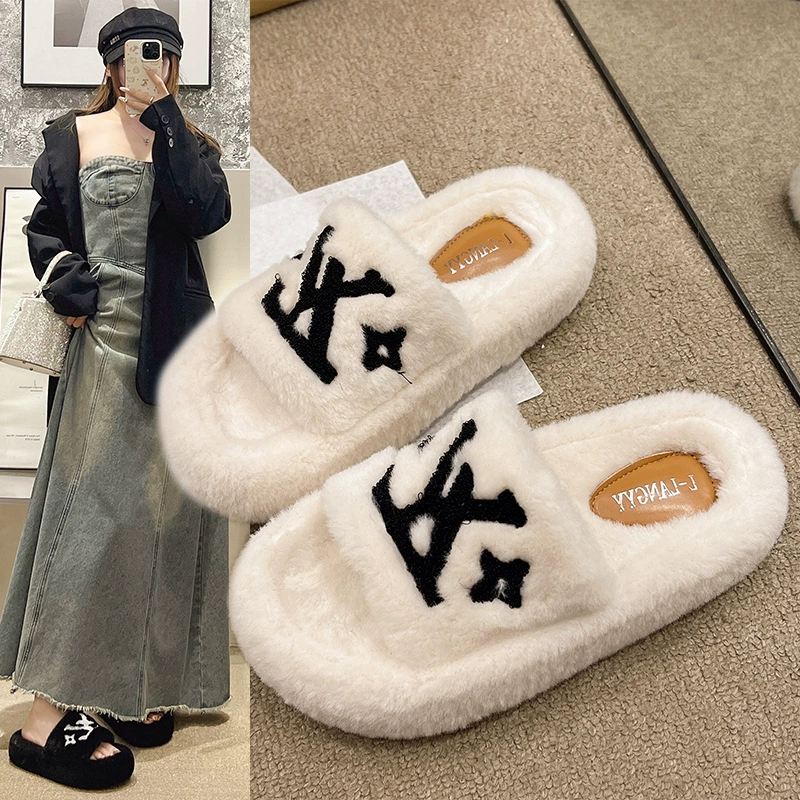 Тапочки на толстой подошве с буквенным принтом, модные пушистые тапочки из овечьей шерсти, новинка осени-зимы 2025, плюшевые тапочки с открытым носком для женщин.