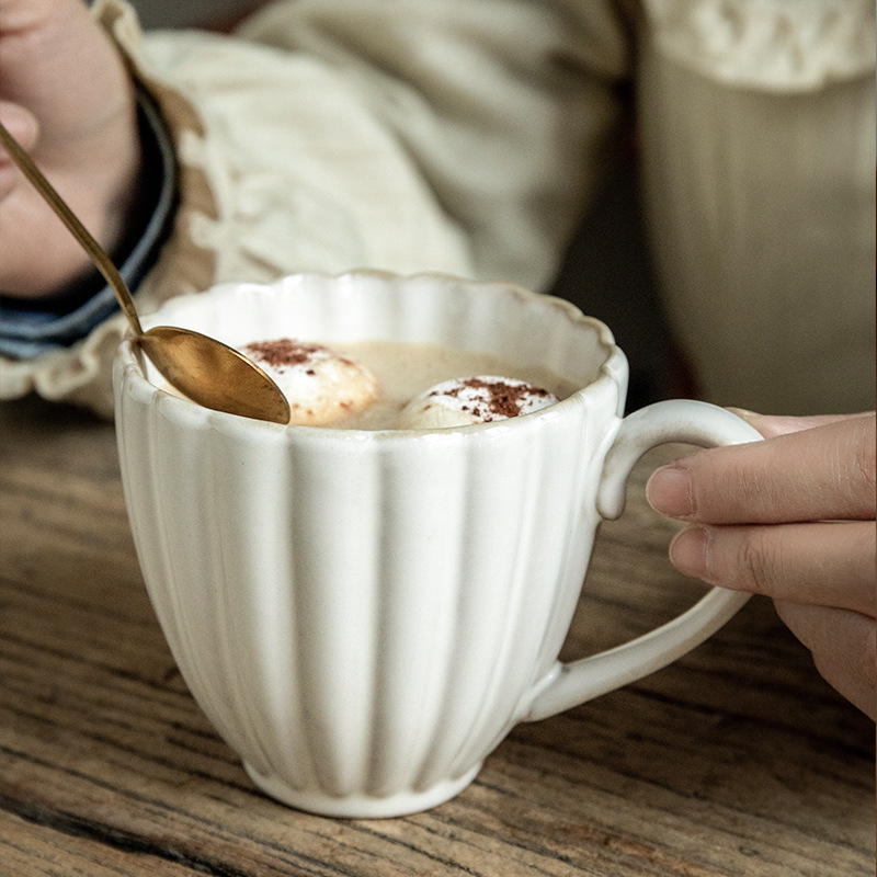 Aoxue pétalo alivio Taza de cerámica vintage horno esmalte guirnalda americana taza de café transfronteriza exportación al por mayor