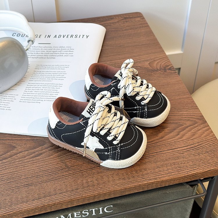 Zapatos de skate para niños 2025 primavera y otoño nuevos zapatos infantiles antideslizantes con suela suave para bebés zapatos casuales de 1 - 3 años
