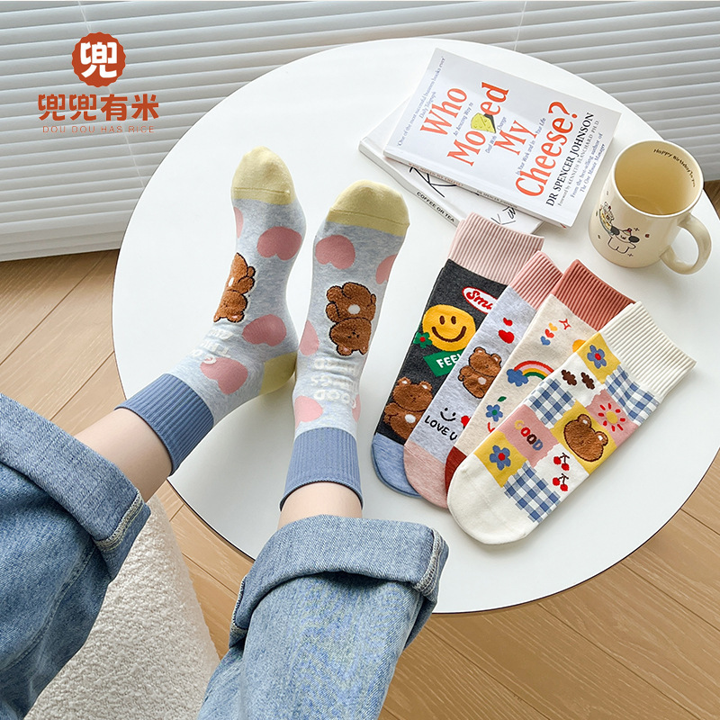 跨境袜子纯棉无骨女秋冬新款可爱彩虹小熊中筒女袜子长直板袜批发|undefined