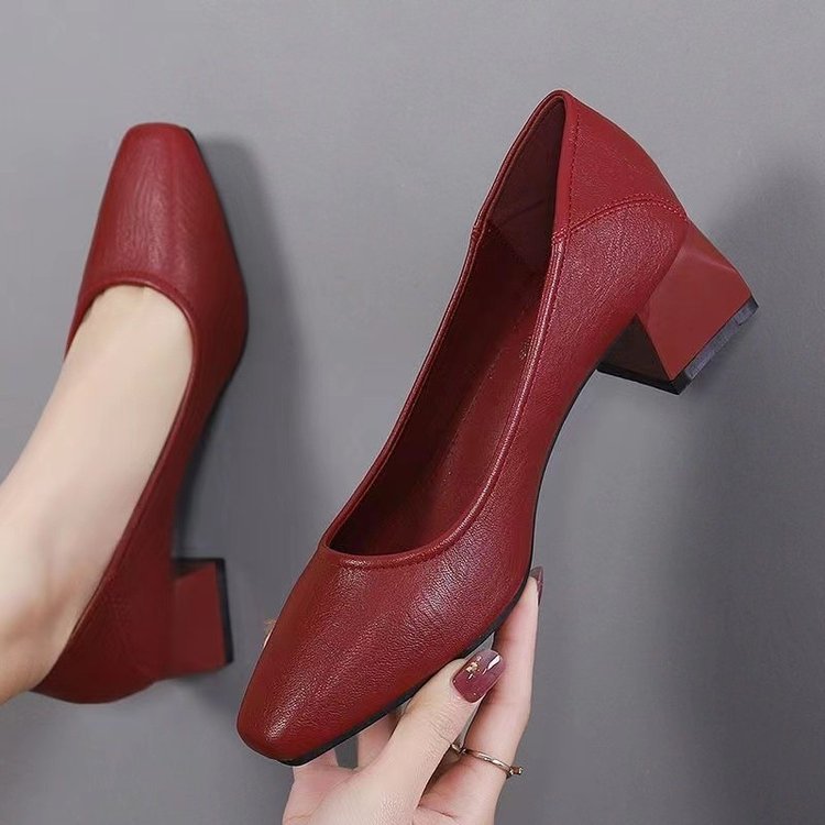 Zapatos de cuero de talón medio grueso para mujeres 2025, primavera nuevo estilo de zapatos de cabeza cuadrada para mujeres, zapatos de trabajo de cuero suave de talón suave