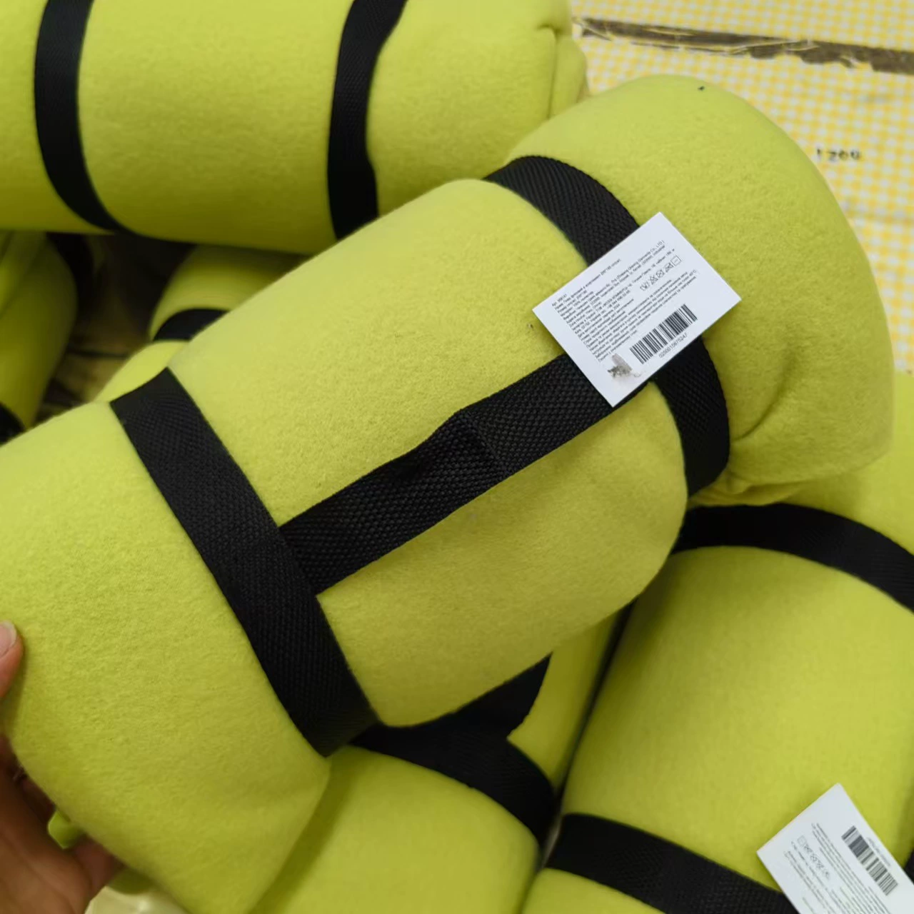 180 г сплошной цвет двухстороннего бархатного одеяла портативный ремешок для внешней торговли полиэфирное теплое одеяло простыни для отдыха