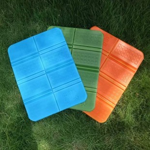Outdoor Folding Cushion Portable Cool and Moisture-proof Outdoor Foam Small Cushion Floor Mat Portable Fart Cushion Waterproof Cushion
