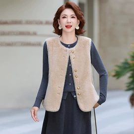 连衣裙;时尚休闲套装;羽绒服