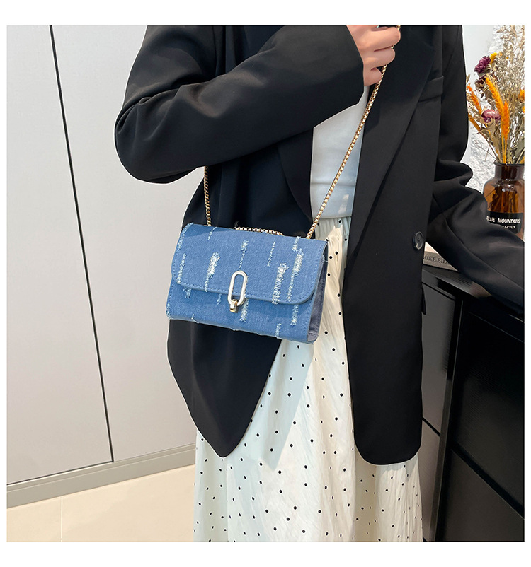 Daily Occasion Women's Small Cloth Solid Color Classic Style Chain Square Lock Clasp Shoulder Bag