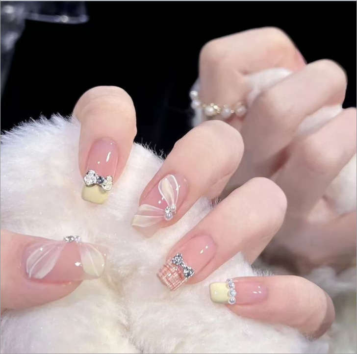 Wearable Manicure Patches, Cute Short Removable Fake Nail Patches, Peach Heart Bow Nail Patches