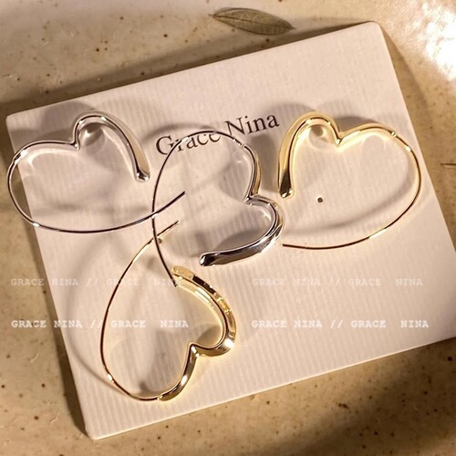 Tiancai with a square face!  Simple cold style love earrings  new style versatile earrings earrings for women