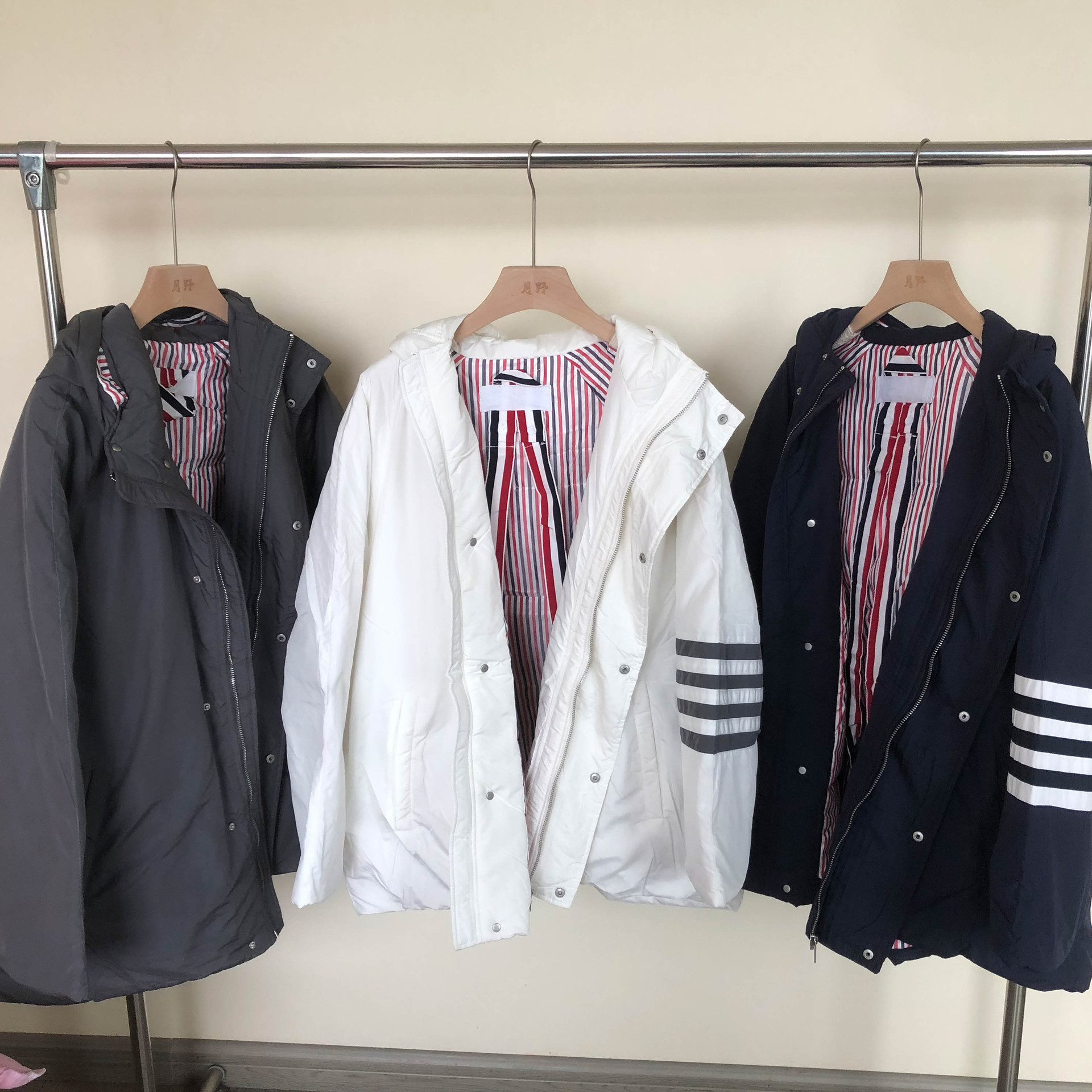 TB秋冬四道杠中长款宽松白鸭绒面包羽绒服男女款羽绒派克大衣外套